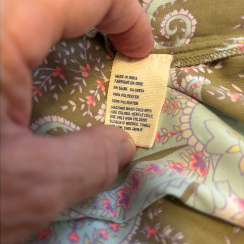 American Eagle Outfitters Olive Paisley Top- XL - Picture 5 of 5